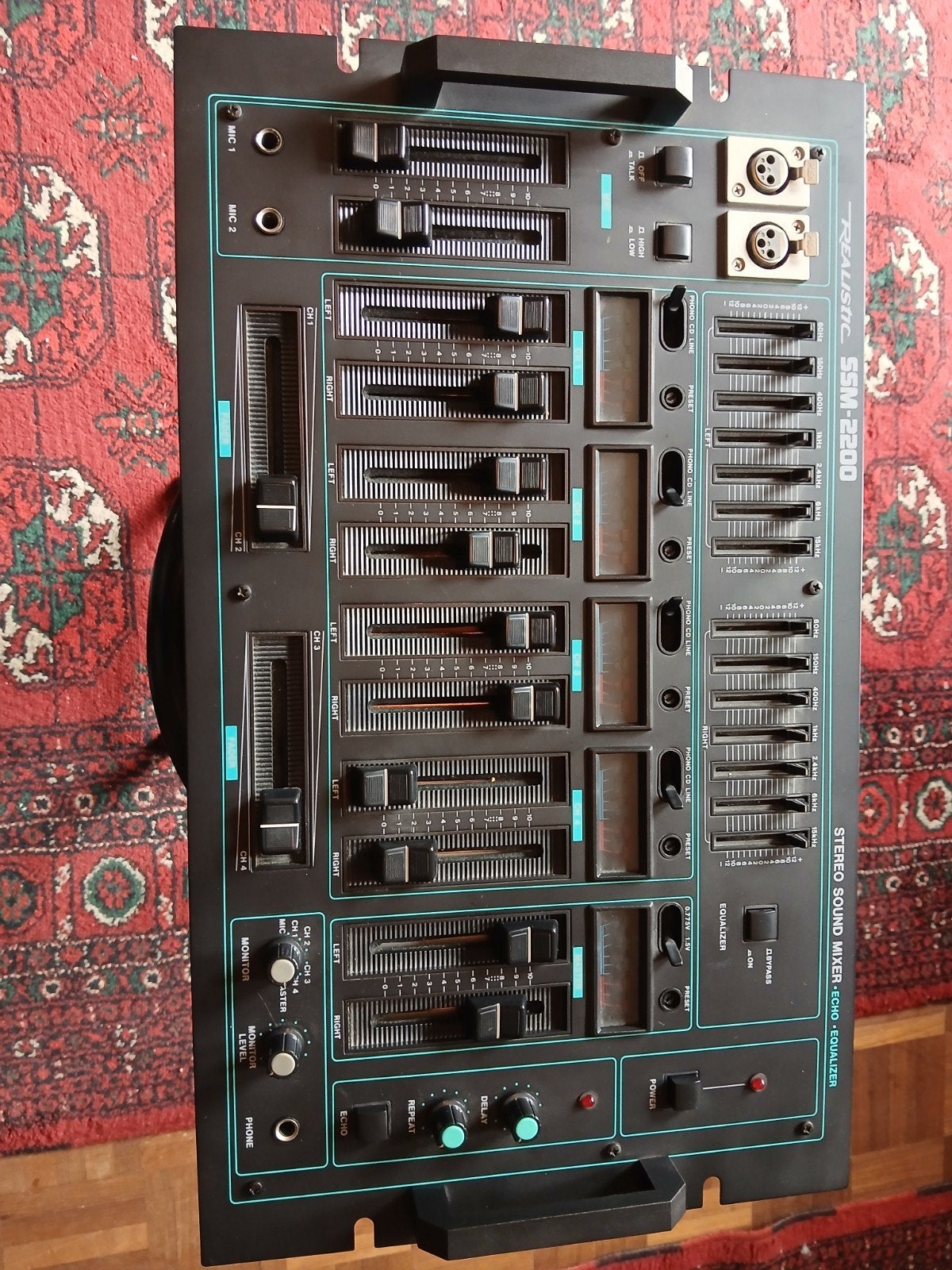Realistic SSM-220 Stereo Sound Mixer – Égaliseur + Echo Vint, Muziek en Instrumenten, Ophalen of Verzenden