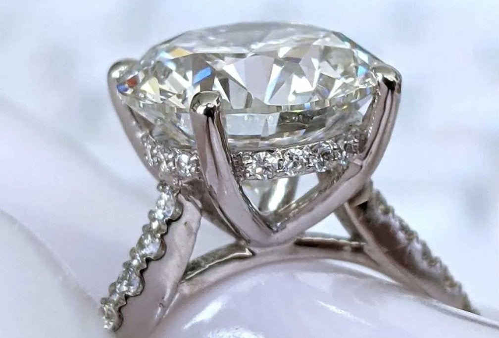 Ring met goud en synthetische diamanten, Handtassen en Accessoires, Ringen, Ophalen, Zo goed als nieuw, Goud, Goud