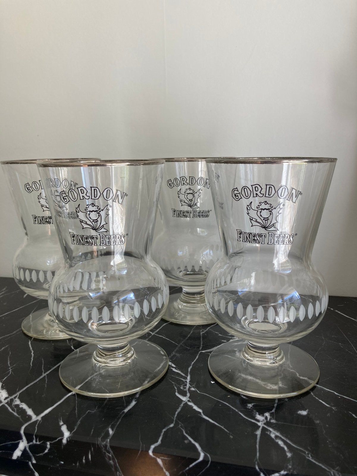 Verre à bière écossaise Gordon Finest Beers, Anthony Martin., Collections, Enlèvement ou Envoi, Comme neuf, Verre à bière