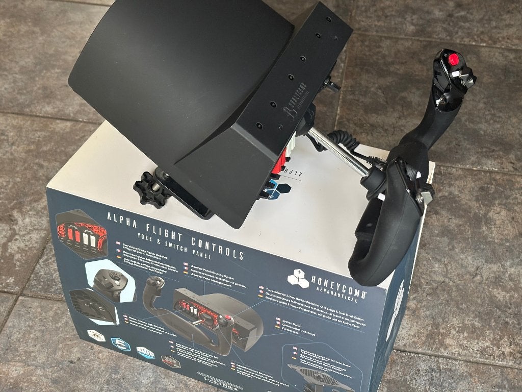 Honeycomb Alpha Flight Controls & Bravo Throttle Quadrant, Ophalen, Zo goed als nieuw, Honeycomb