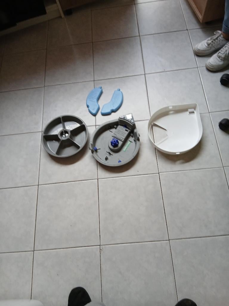 Alimentateur (chargeur automatique) ; Cat Mate C500, Enlèvement ou Envoi, Automatiquement, Utilisé