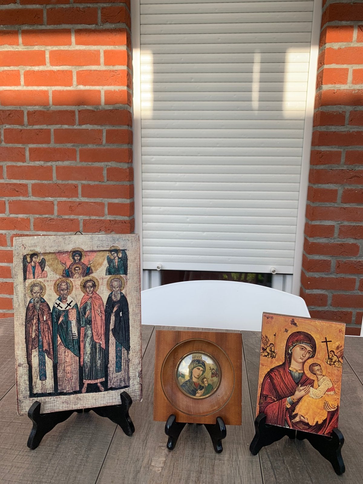 Cadres religieux anciens, Enlèvement