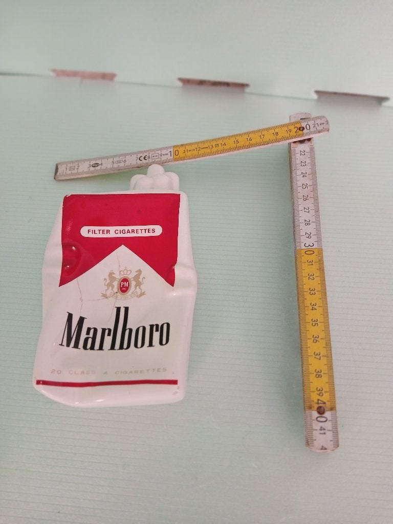 Ancien cendrier MARLBORO en forme de paquet cigarettes, Enlèvement ou Envoi, Utilisé, Cendrier