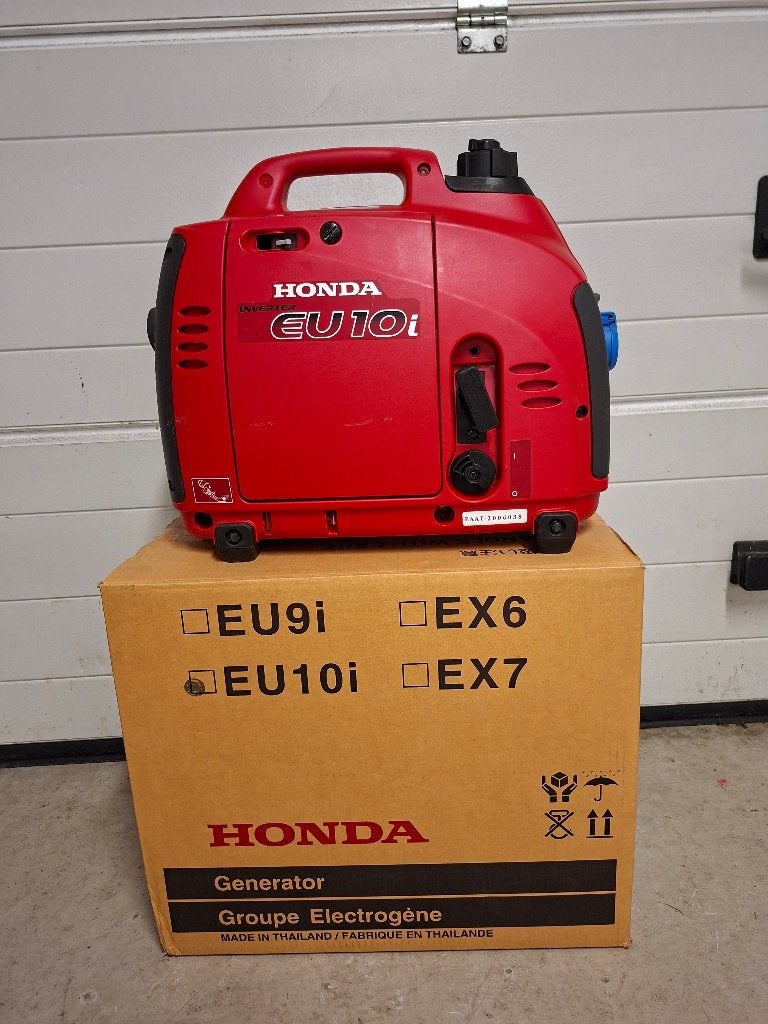 honda eu10i inverter aggregaat?generator, Doe-het-zelf en Bouw, Ophalen, Benzine, Zo goed als nieuw, Geluidgedempt