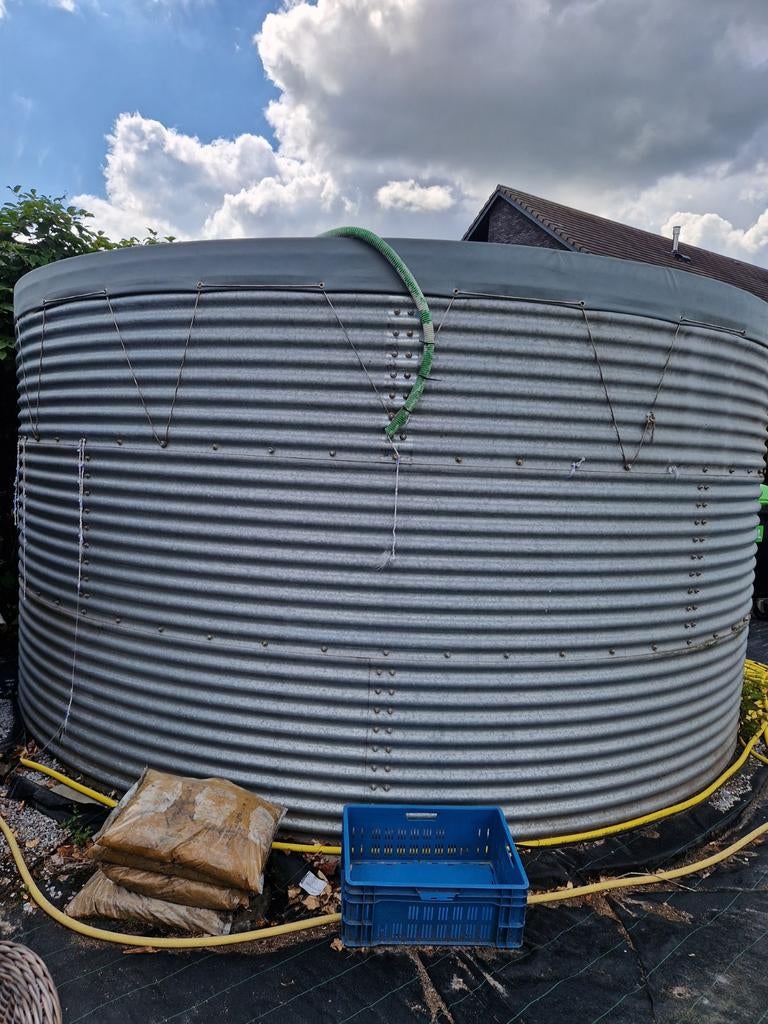 Water silo, Ophalen