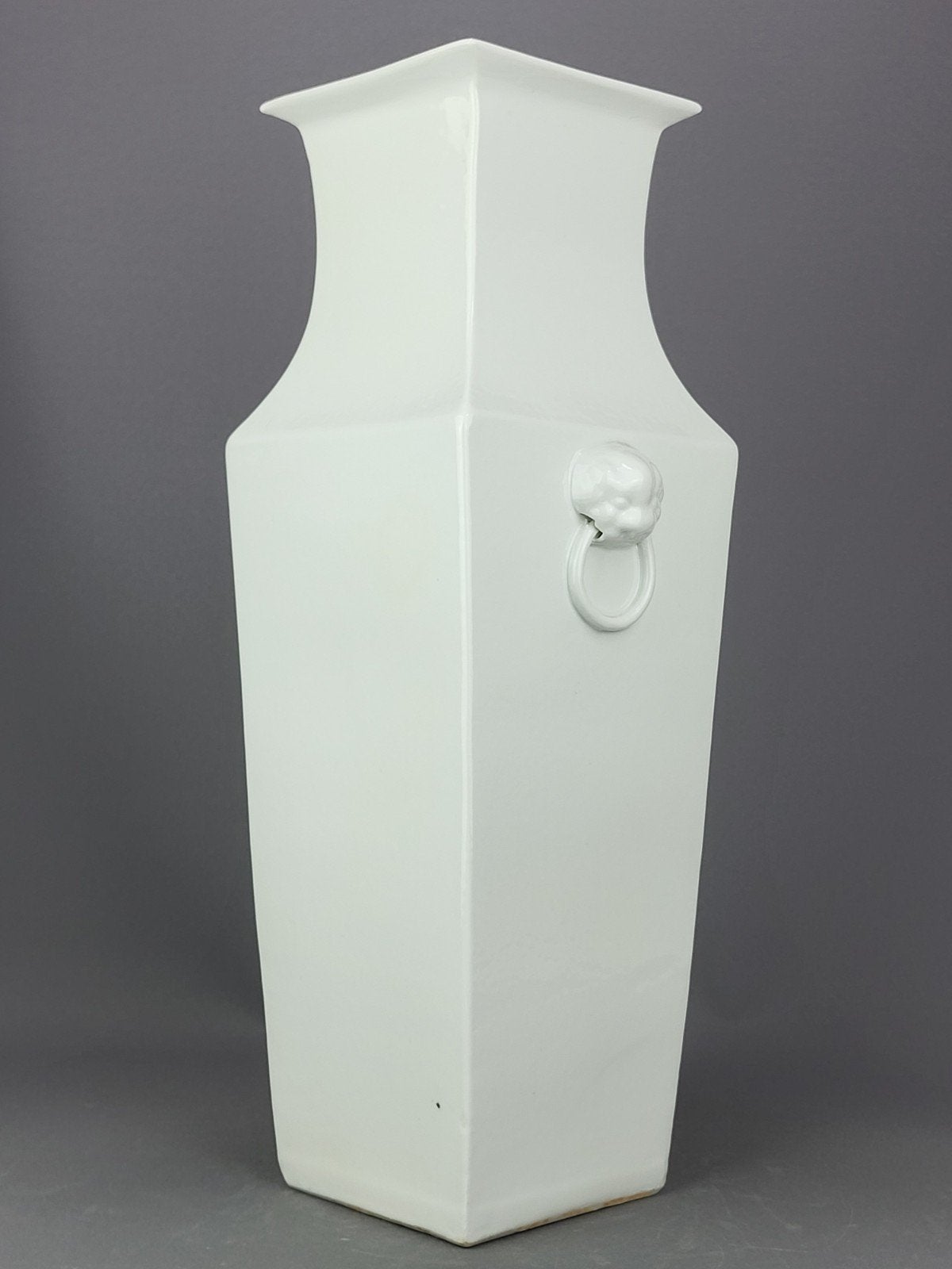 AntiekeChinese Dehua Blanc de Chine Fanghu vaas, Ophalen of Verzenden, Vaas