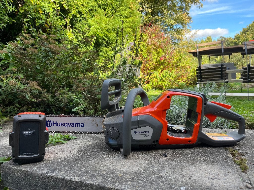 Tronçonneuse accu Husqvarna + accessoires, Tuin en Terras, Ophalen, Zo goed als nieuw, Overige soorten, Huskvarna