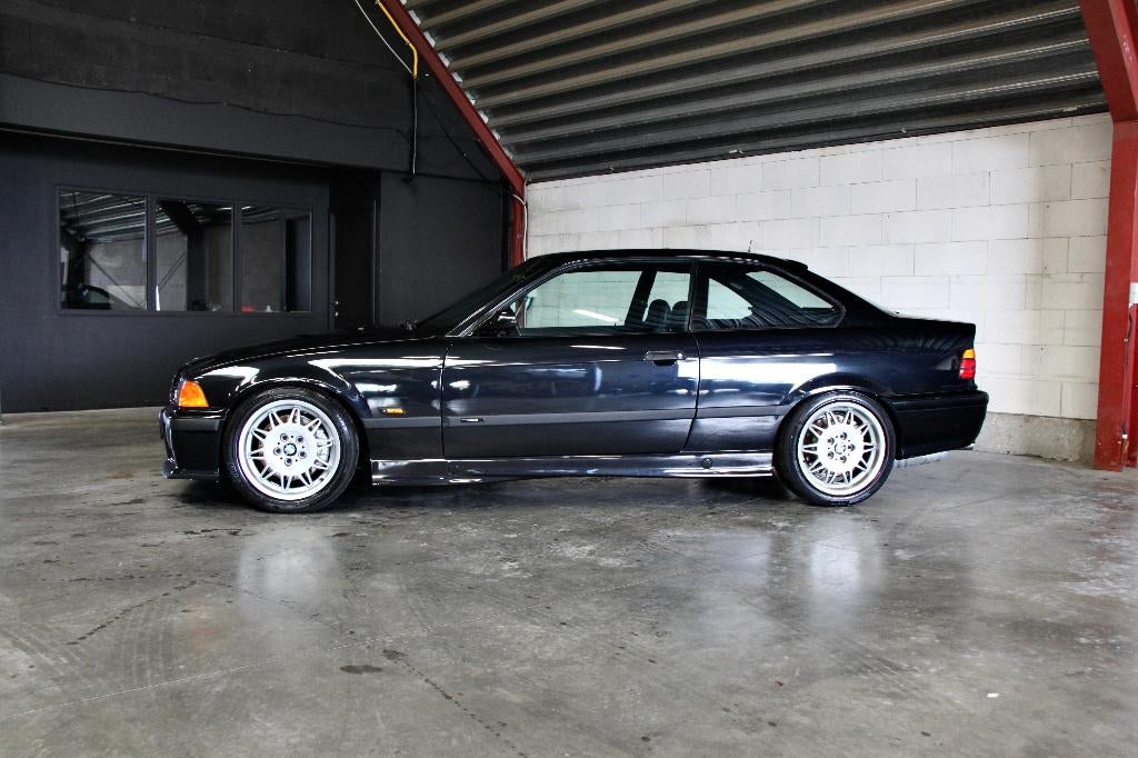 BMW M3 E36 Coupé 3.0 benzine manueel ***OLDTIMER***, Autos, Cuir, Achat, https://public.car-pass.be/vhr/64b03d82-3a36-4f21-a678-1fcd5489f2fd