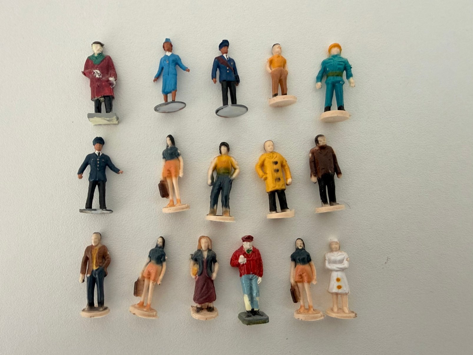 Lot de 142 figurines de modélisme H0 et accessoires, Enlèvement ou Envoi, Utilisé, Personnage ou Figurines