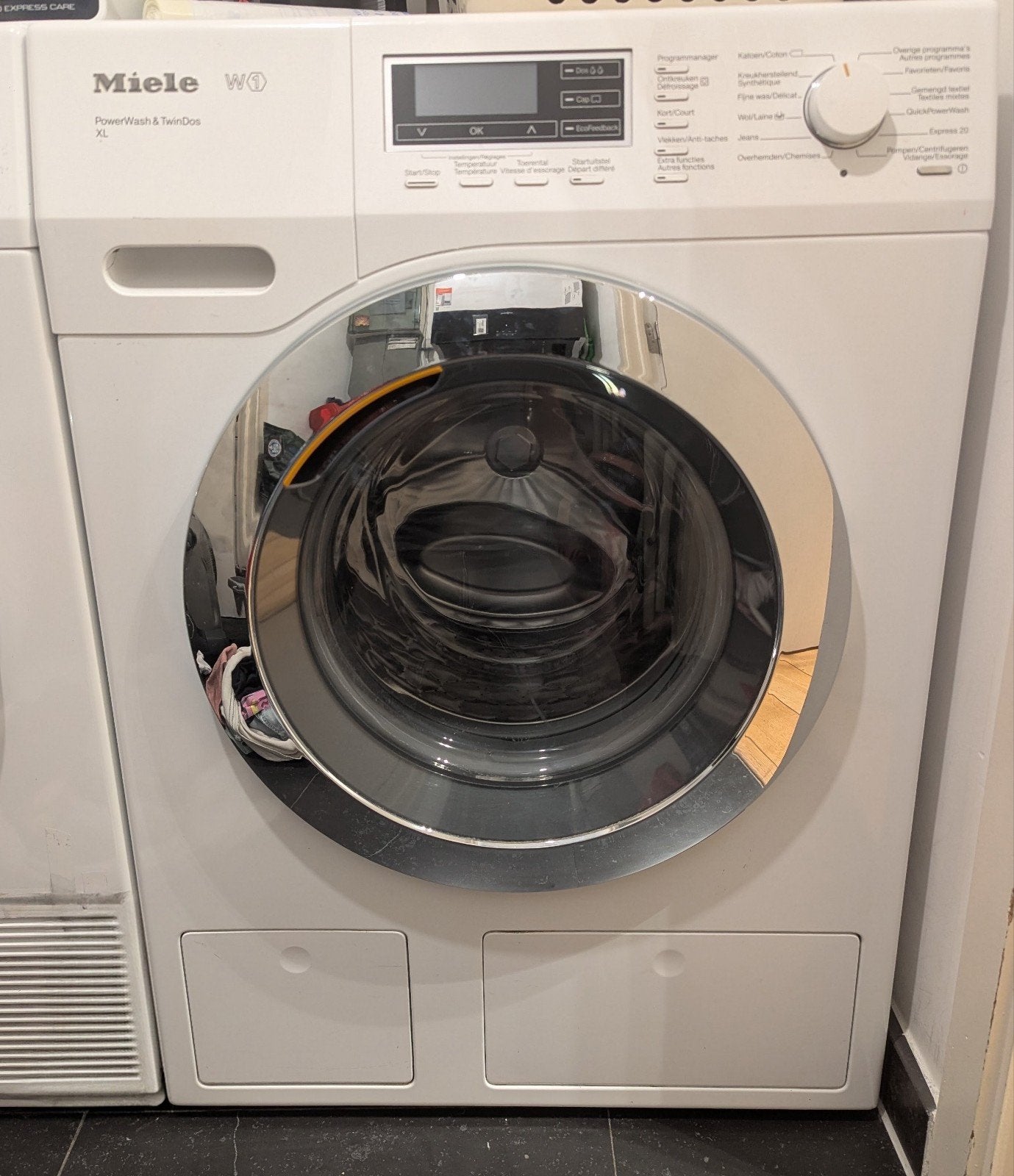 Miele W1 WKR570 - Lave-linge 9 kg 1600 tr TwinDos, Electroménager, 1200 à 1600 tours, 85 à 90 cm, Chargeur frontal, Enlèvement