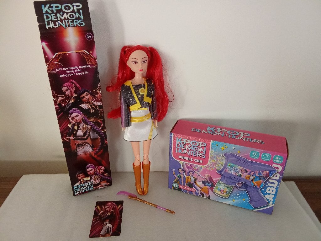 k-pop démon Hunters bubble gun et poupée chante et lumière, Verzamelen, Ophalen of Verzenden, Nieuw