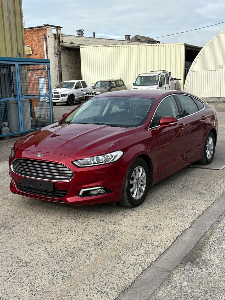 FORD MONDEO 1.5i ESSENCE FACE LIFT, Auto's, Ford, 4 cilinders, Mondeo, Particulier, Euro 6