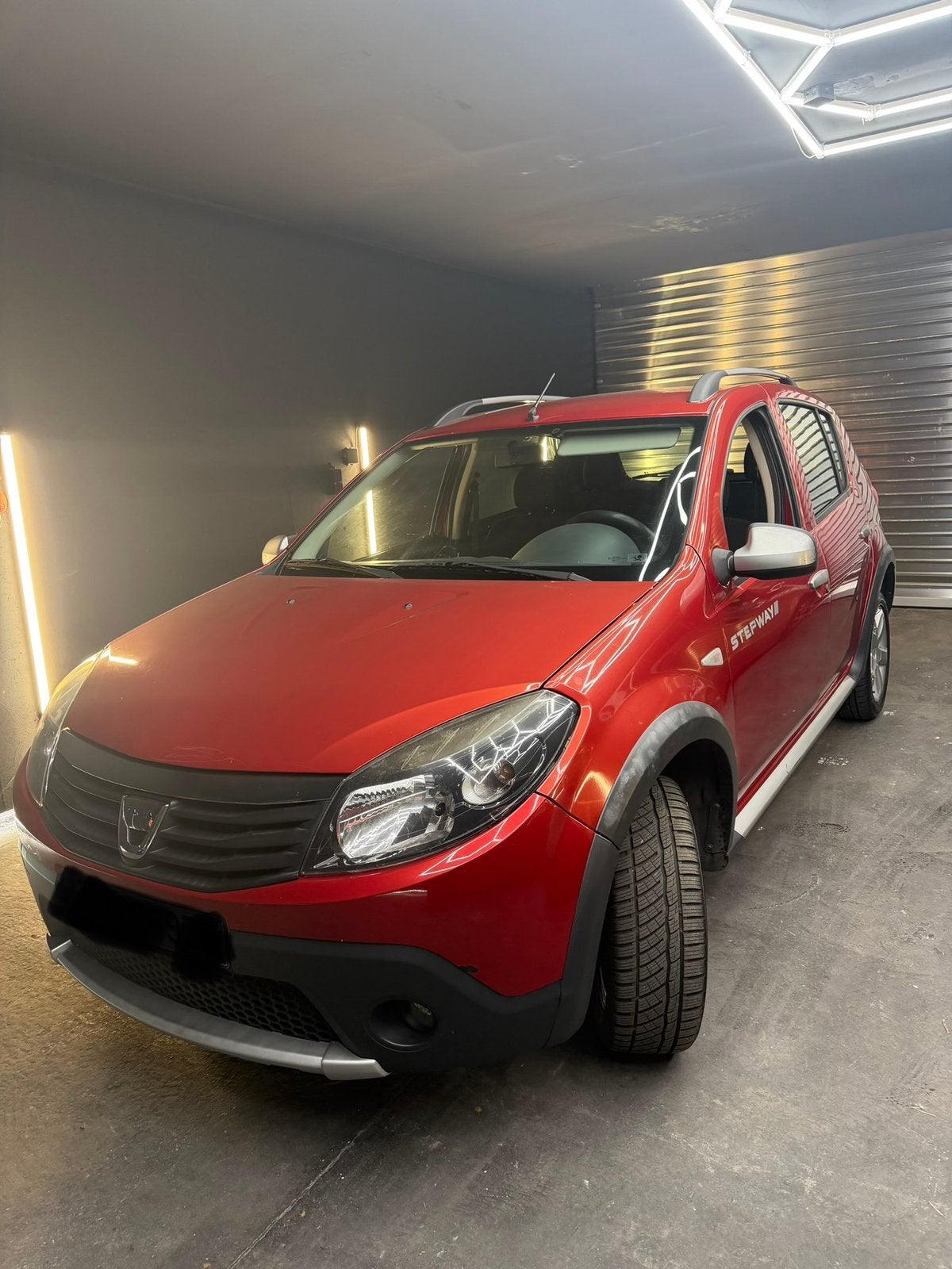 Dacia Sandero, Auto's, Dacia, Voorwielaandrijving, Euro 5, Stof, Zwart