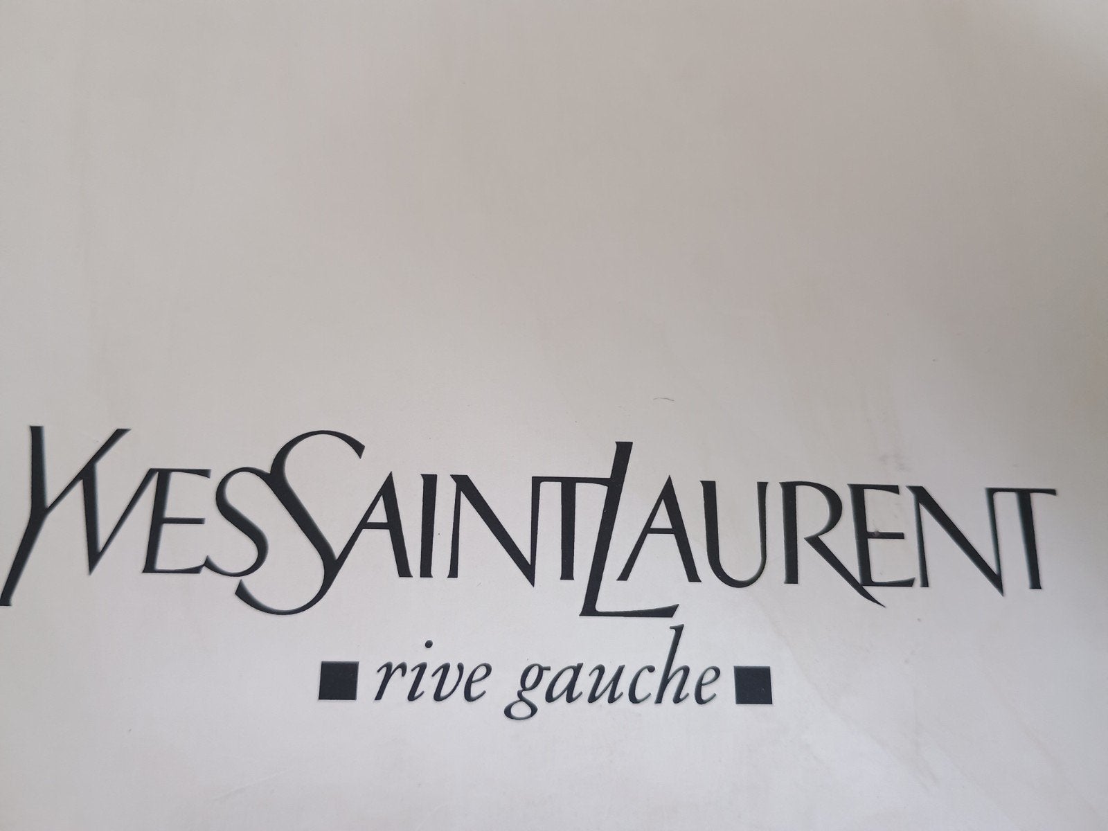 YVES SAINT LAURENT RIVE GAUCHE, Enlèvement ou Envoi, Noir