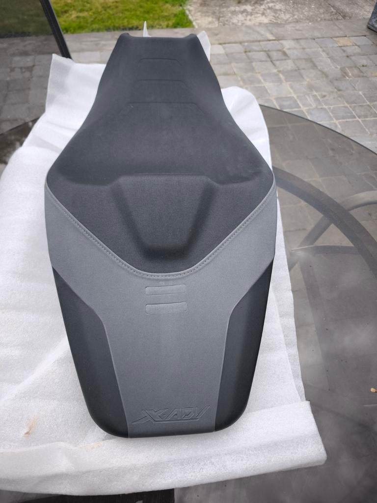 Honda xadv selle neuve, Enlèvement, Neuf