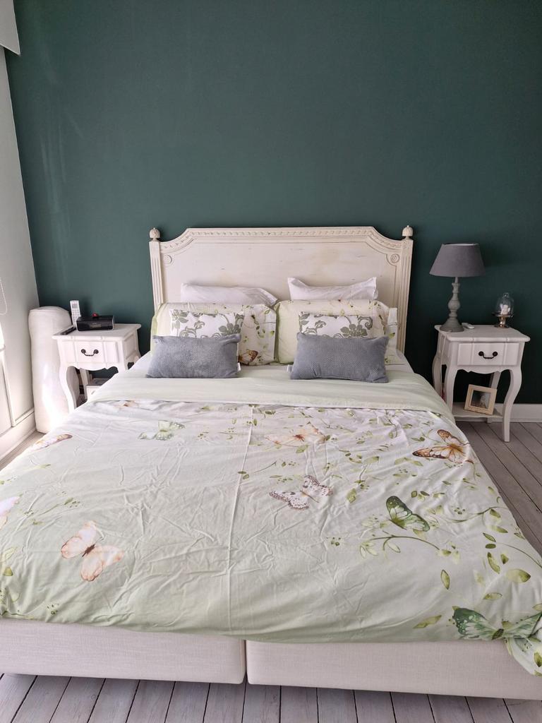 Sleepy Bedframe – Wit Design met Klassieke Uitstraling, Ophalen, Wit, Zo goed als nieuw, 200 cm