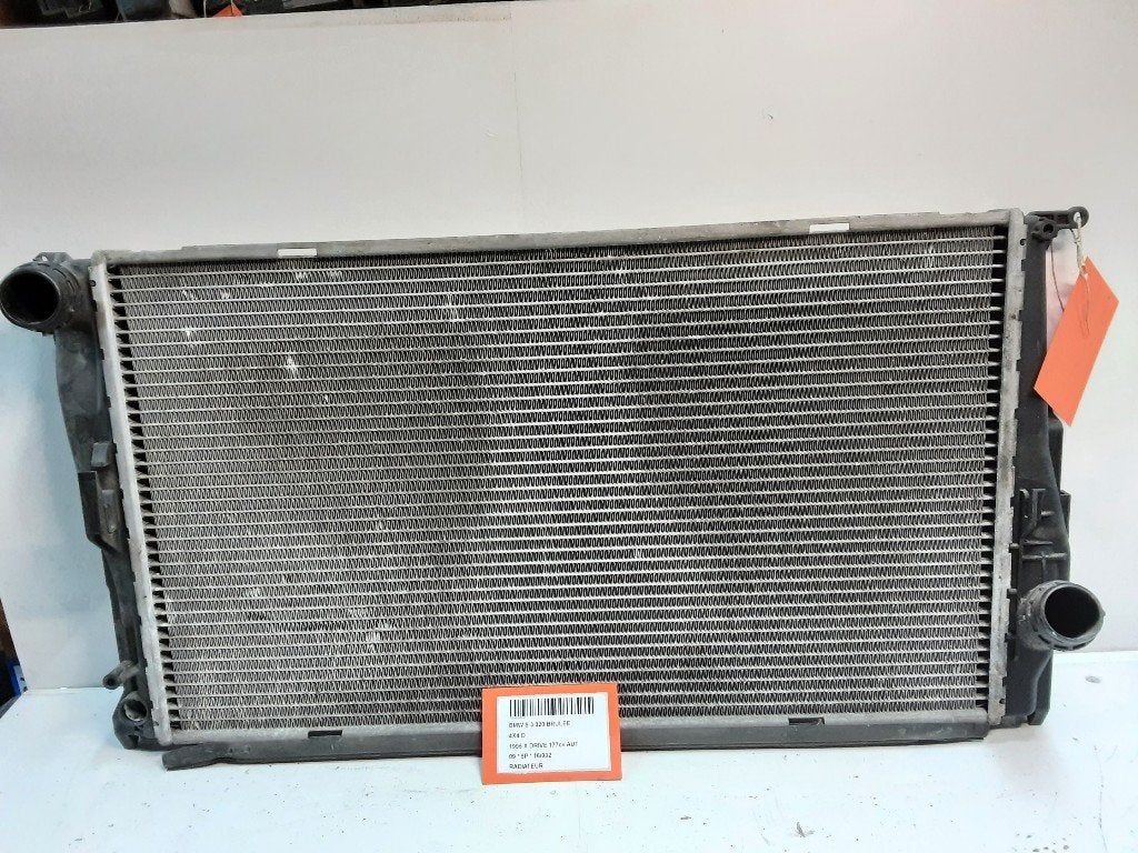 RADIATEUR EAU BMW 3 serie Touring (E91) (781024303), Mevr. I. Hauben, Utilisé, BMW, Rue de l'Espoir 34 34
4030  GRIVEGNÉE, BE