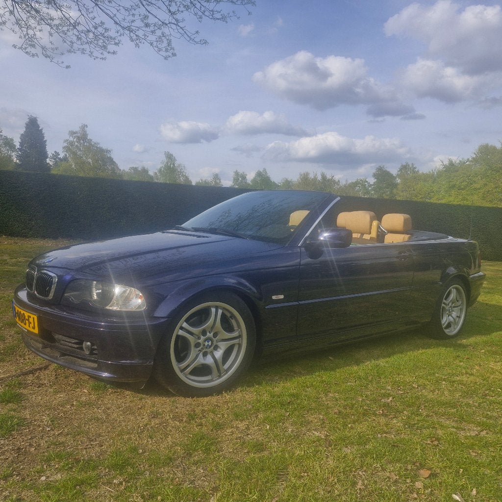 Bmw 325 i automaat 2001 km stand 133000 km, Auto's, 4 zetels, Achterwielaandrijving, Blauw, Leder