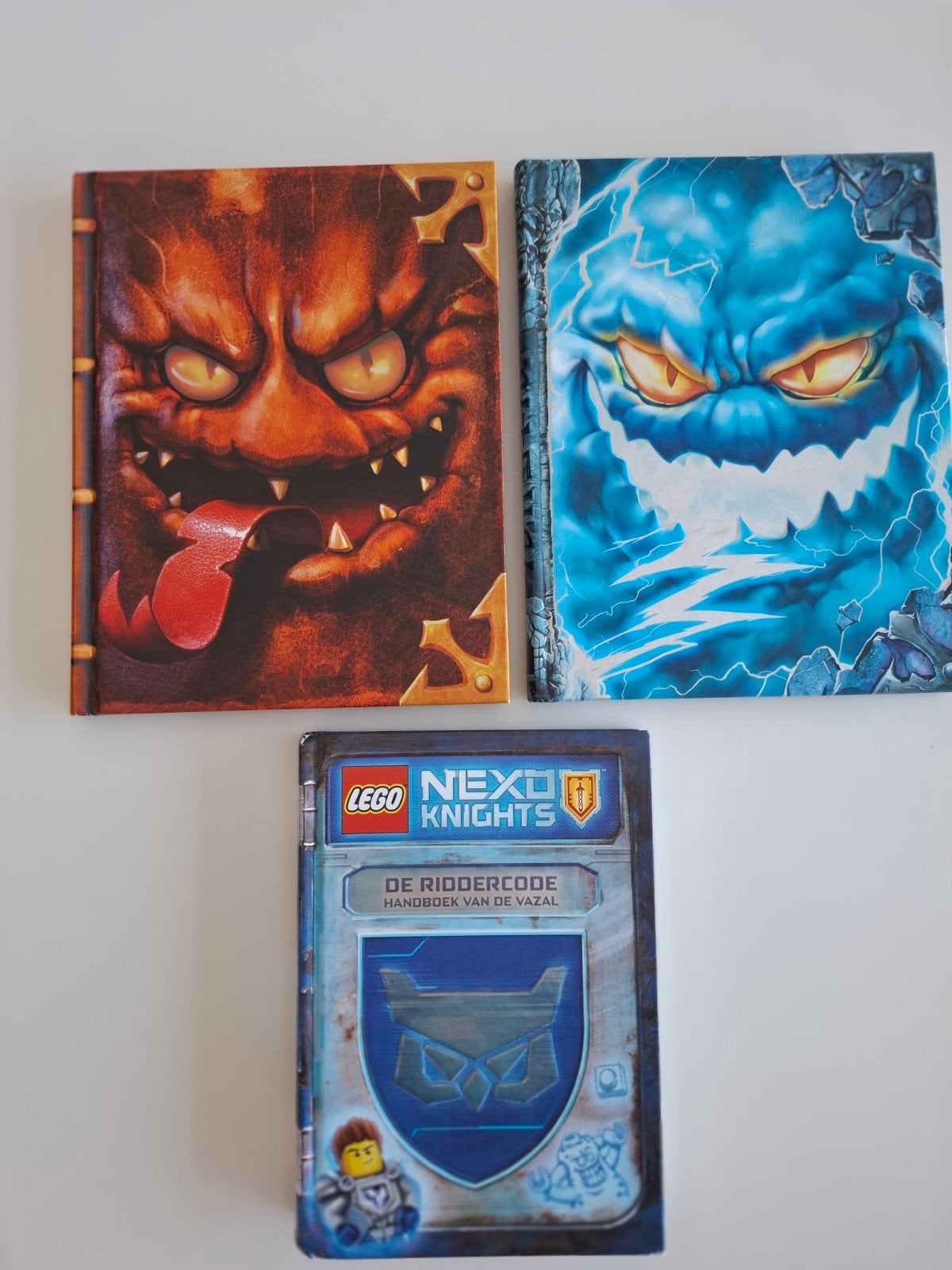 3 Lego - Nexo Knight - boeken, Ophalen, Zo goed als nieuw