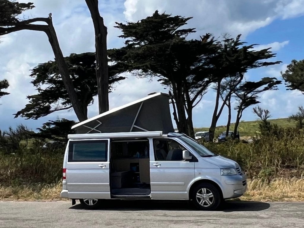 VW T5 California confortline, Autos, Volkswagen, Particulier, Transporter, ABS, Régulateur de distance, Air conditionné, Bluetooth