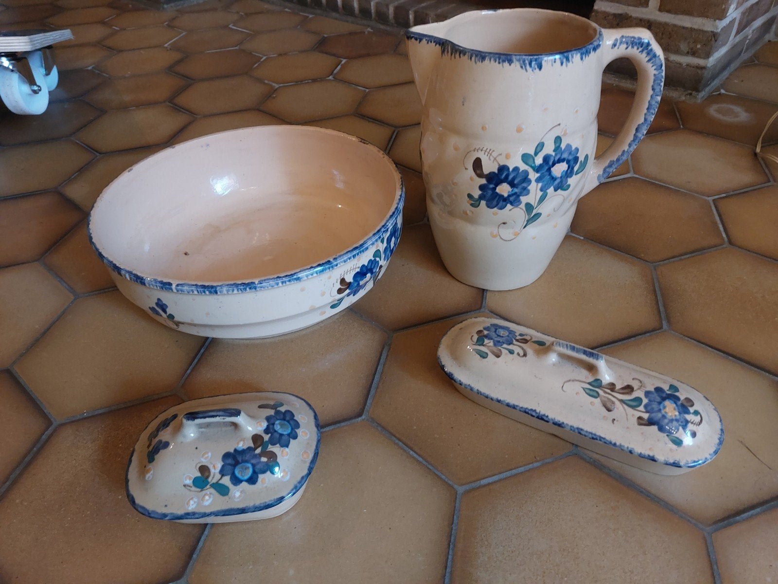 ancienne carafe de lavage avec accessoires, Enlèvement