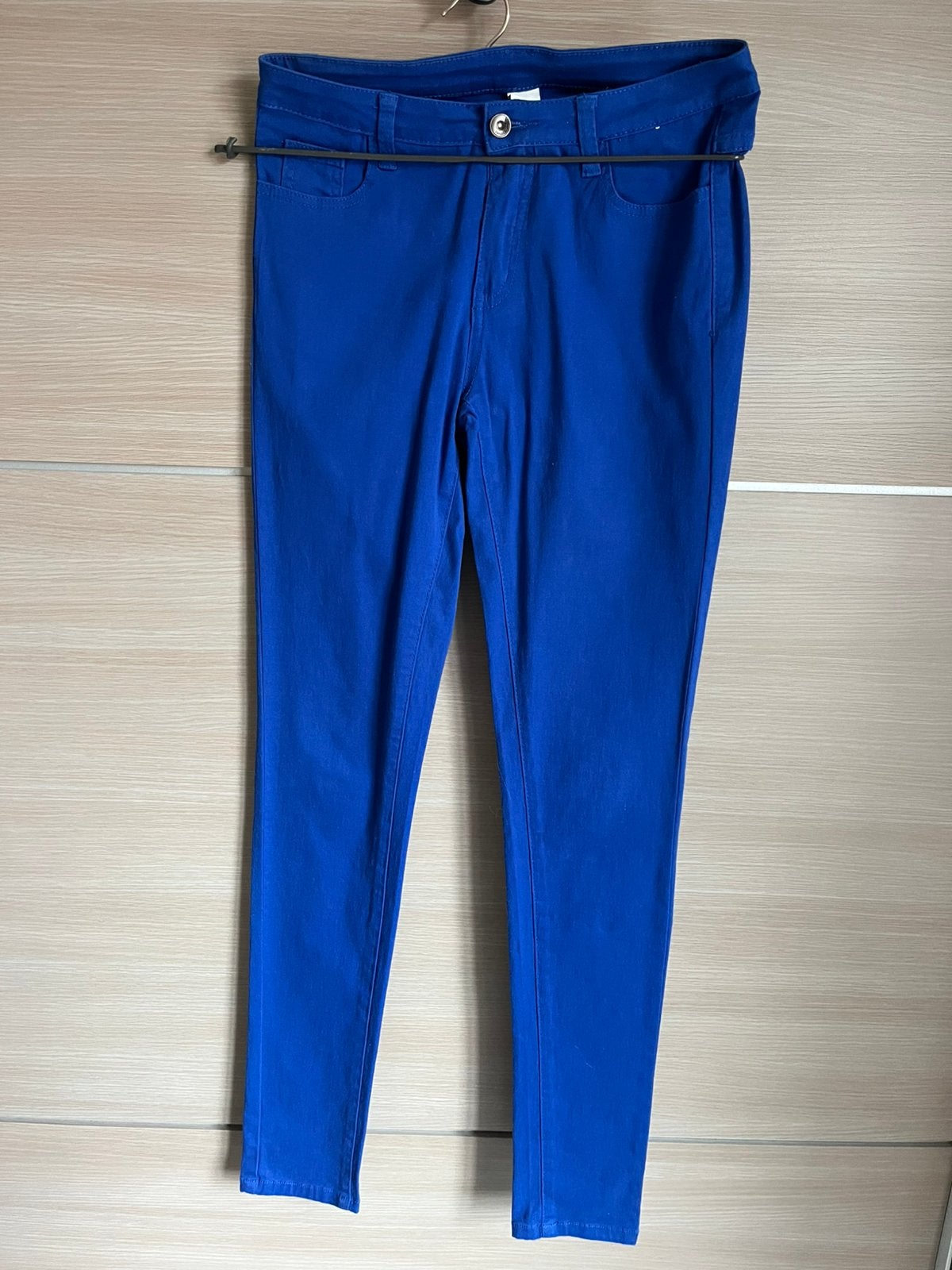 Felblauwe broek Vila - maat M, Vêtements | Femmes, Culottes & Pantalons, Enlèvement ou Envoi, Comme neuf, Taille 38/40 (M), Bleu