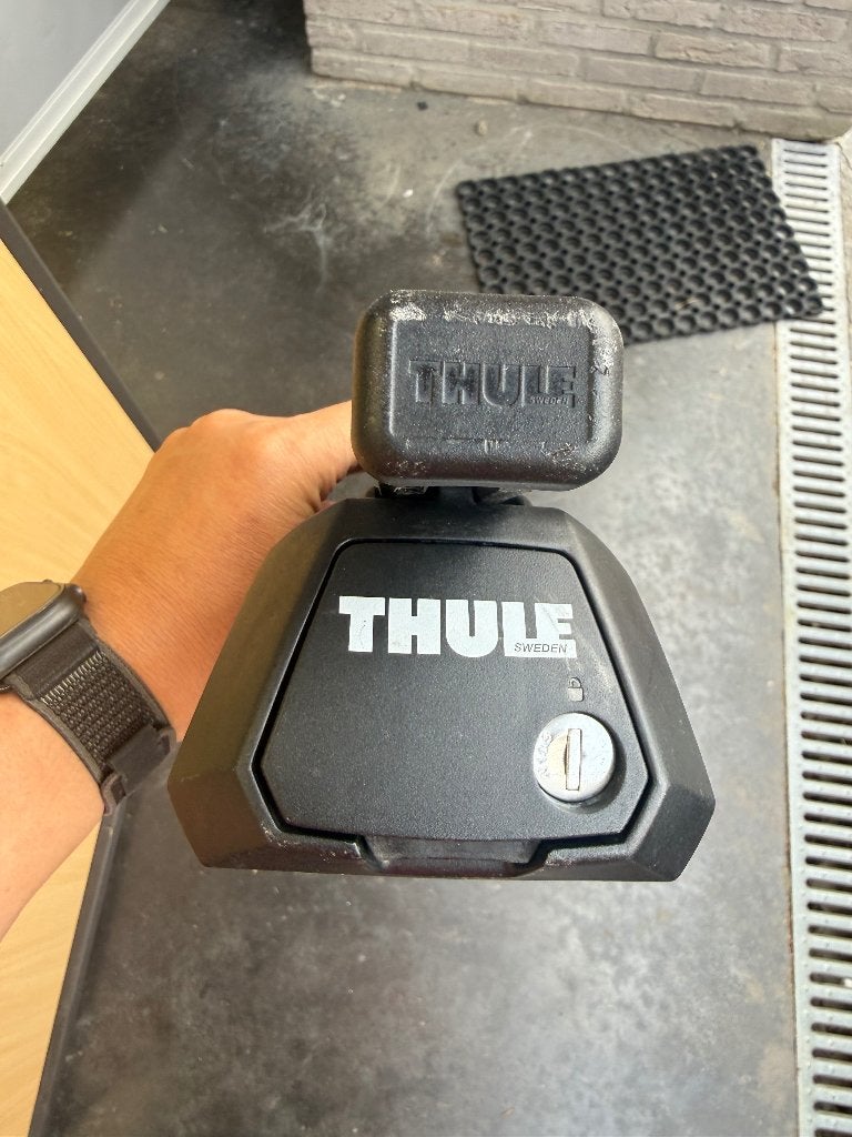 Thule Evo Raised Rail, Autos : Divers, Porte-bagages, Enlèvement, Utilisé