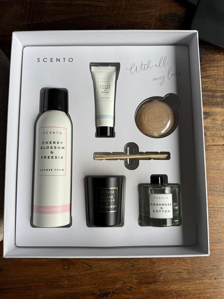 Nieuwe SCENTO cadeauset / wellness giftset – ongebruikt, Ophalen of Verzenden, Nieuw