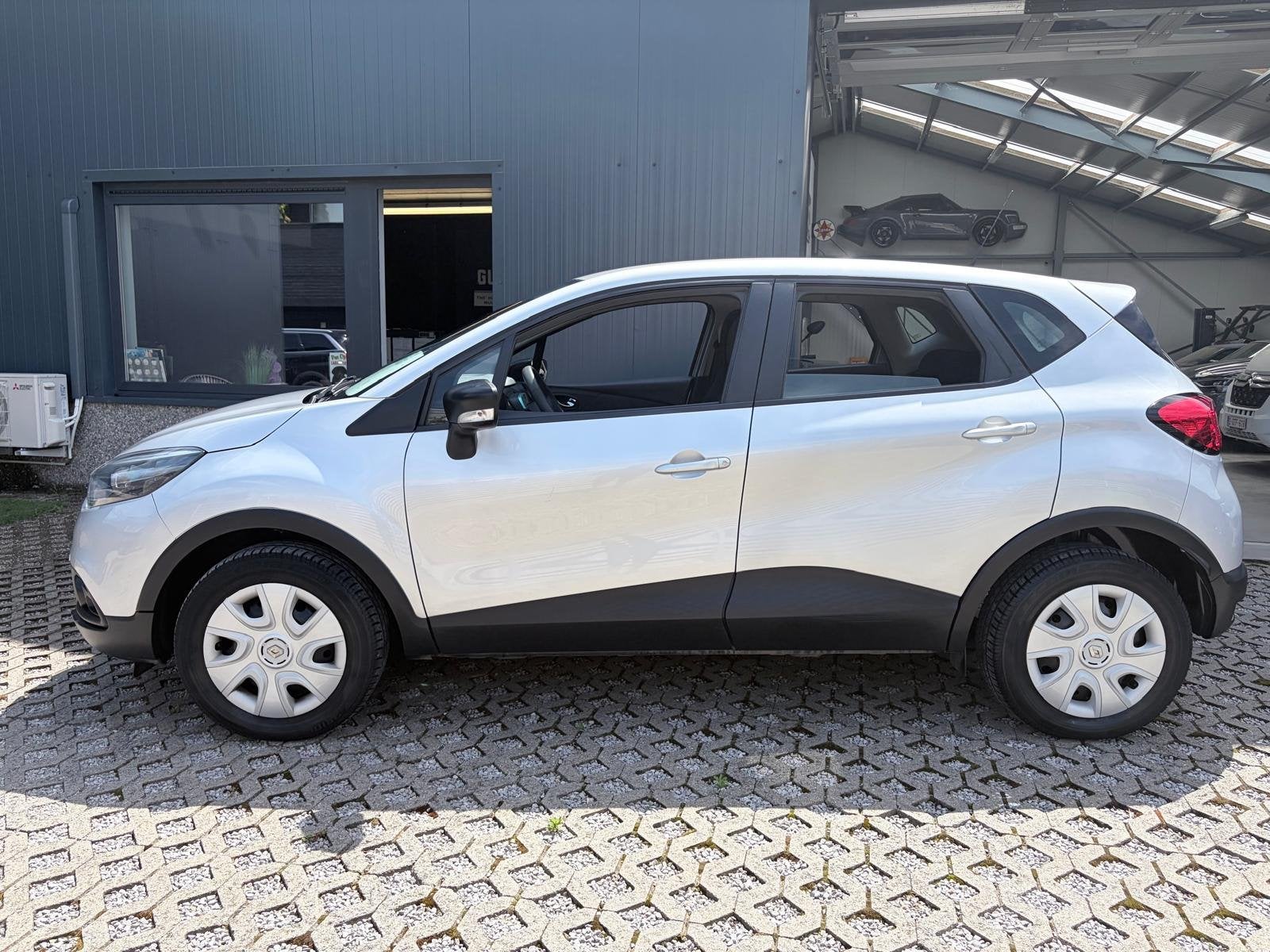 Renault Captur Benzine - Slechts 33000 km, Autos, Renault, Argent ou Gris, Achat, 90 ch, Euro 6