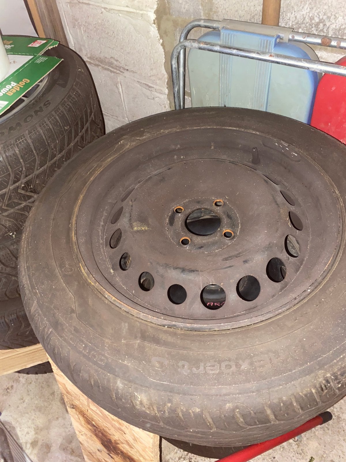 Pack jantes et pneus renault clio 185/65/15, Enlèvement, Pneu(s)