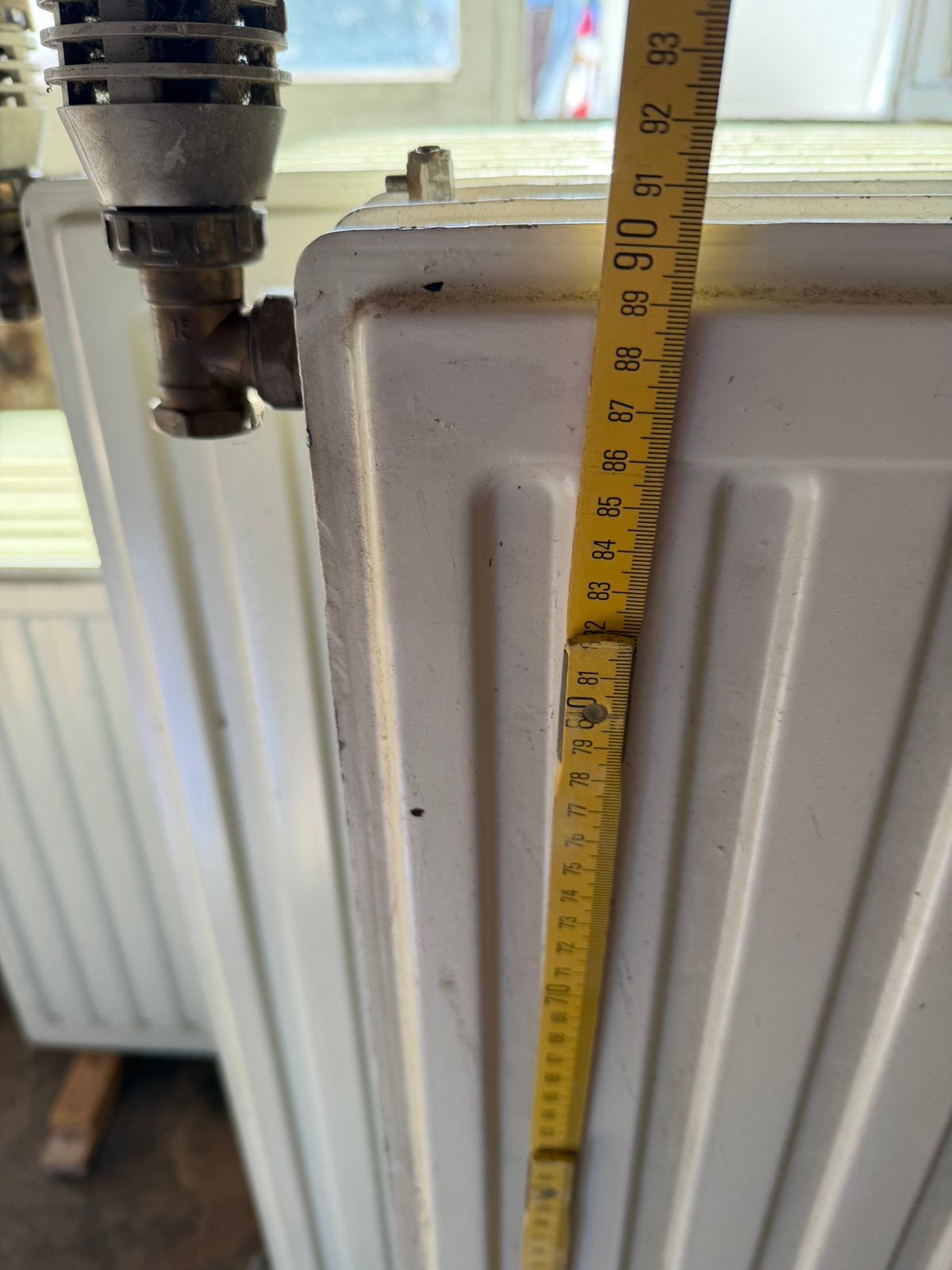 Radiatoren 9 st zijn zeer zwaar en houden warmte goed bij!, Ophalen, Zo goed als nieuw