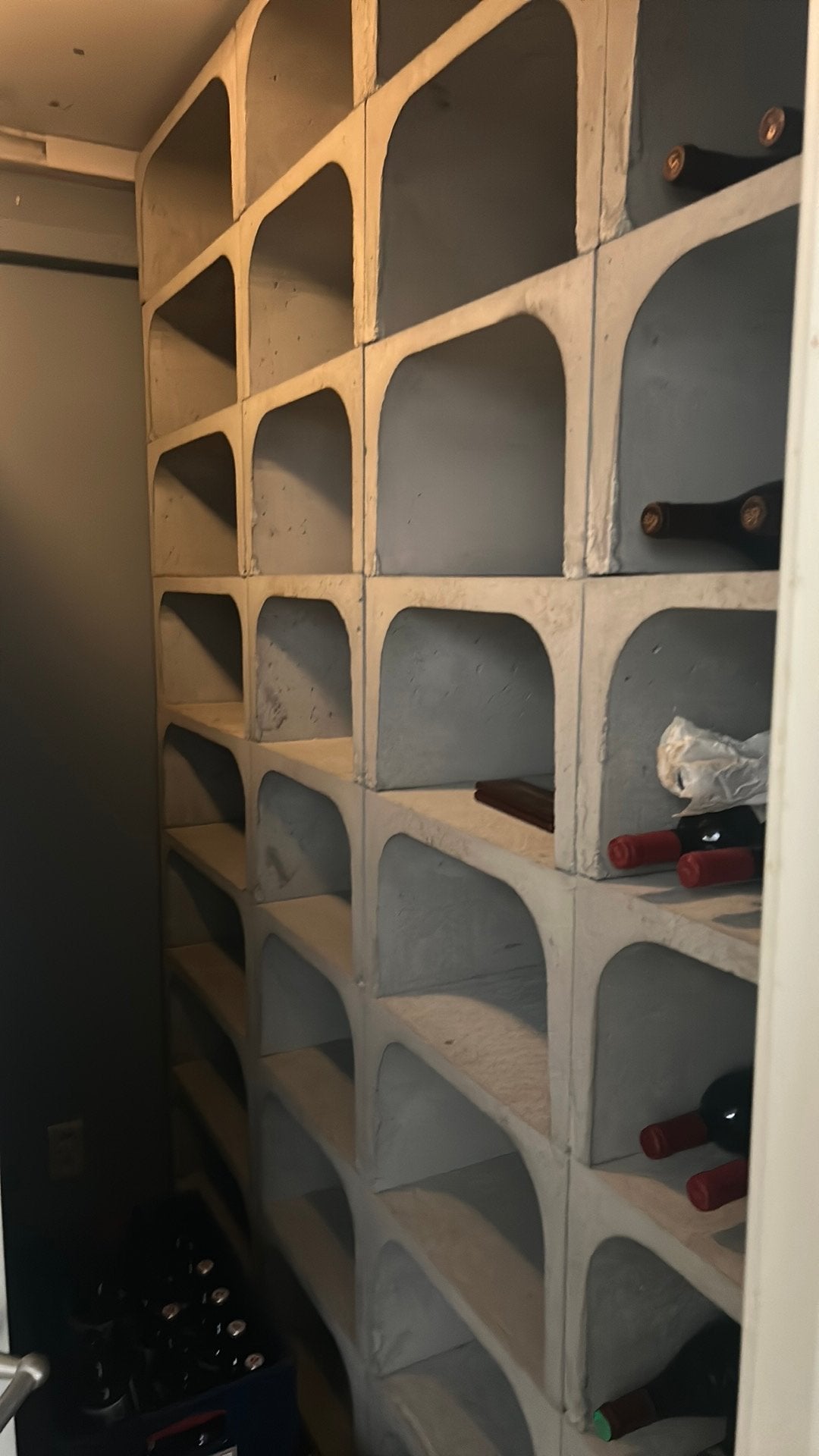 Stapelbare wijnnis in beton ( 80 stuks ), Ophalen, Overige materialen, 5 tot 15 flessen, Zo goed als nieuw