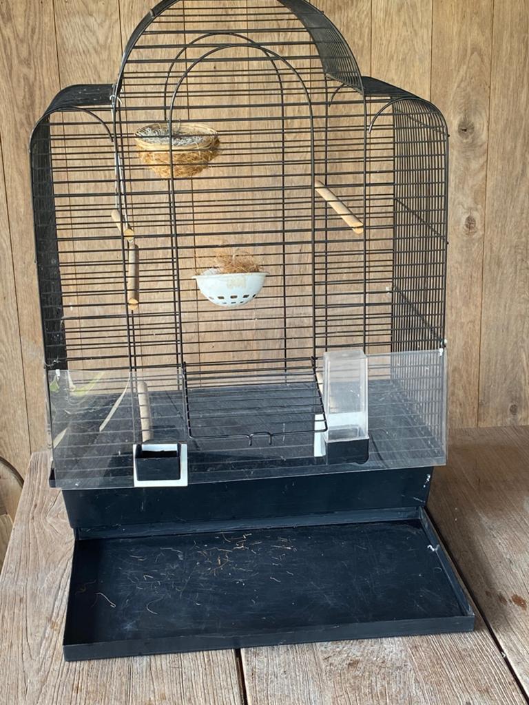 Zwarte vogelkooi in perfecte staat met alle toebehoren, Animaux & Accessoires, Enlèvement, Cage à oiseaux