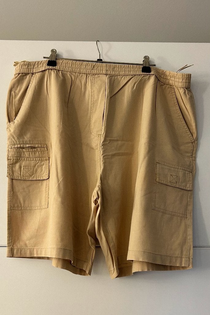 Beige katoenen short, Kleding | Dames, Ophalen of Verzenden, Gedragen, Beige, Broek of Spijkerbroek