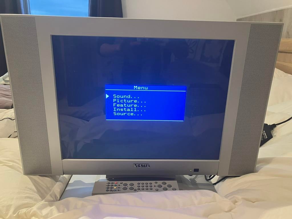 Vestel televisietoestel met afstandsbediening zonder voeding, Ophalen, Gebruikt, 40 tot 60 cm, LCD