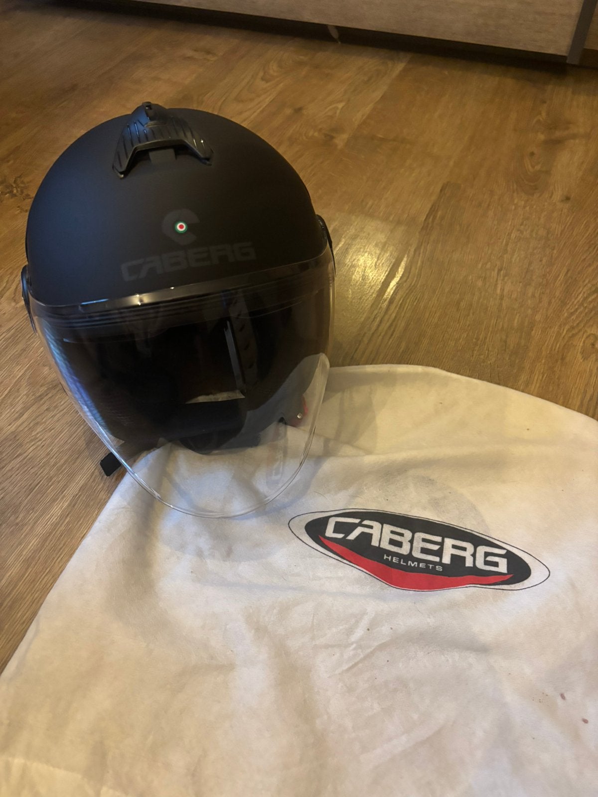 Caberg Riviera V4 helm, Fietsen en Brommers, Ophalen, Zo goed als nieuw