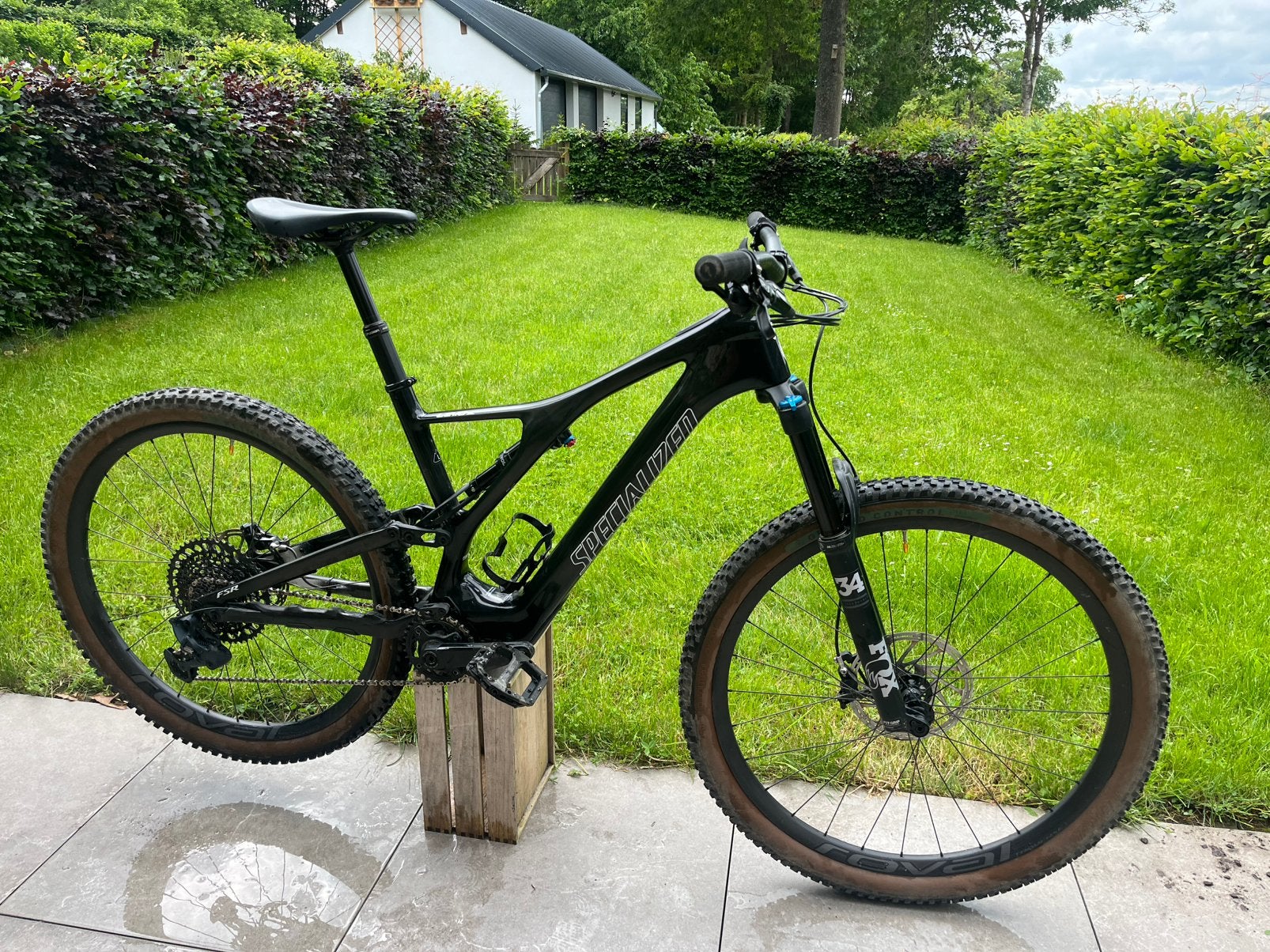 Specialized Levo SL Expert Carbon – Large + Range Extender, Autres marques, Comme neuf, Enlèvement, VTT tout suspendu
