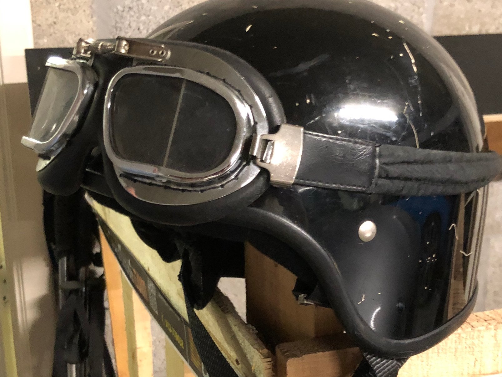Moto helm & bril, Vélos & Vélomoteurs, Casques de cyclomoteur, Enlèvement, Comme neuf