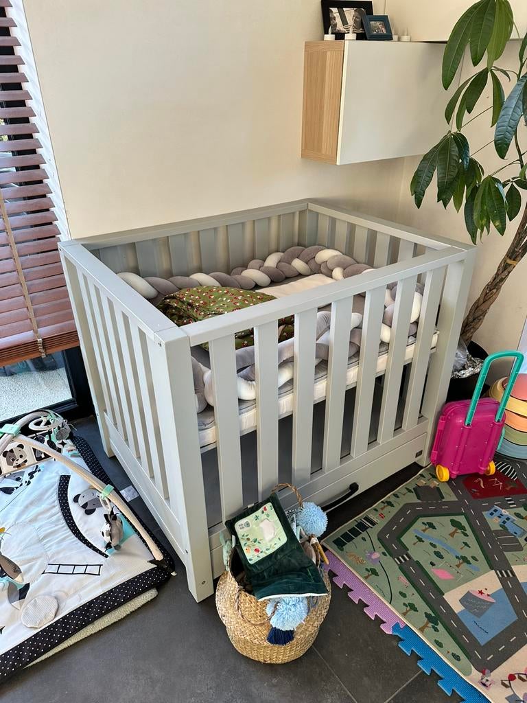 Baby park: verstelbaar (incl omranding, kussen en hemel), Kinderen en Baby's, Babyparken, Ophalen, Zo goed als nieuw, Lade