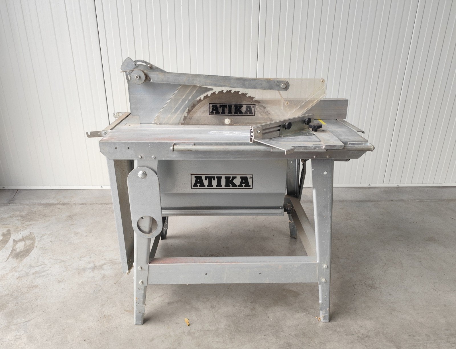 professionele tafelzaag van ATIKA — heavy duty —, Ophalen