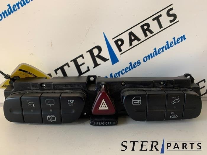 Commutateur éclairage d'urgence d'un Mercedes C-Klasse, 3 mois de garantie, Utilisé, -, -