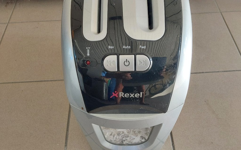 PAPIER VERSNIPPERAAR REXEL, Ophalen, Gebruikt