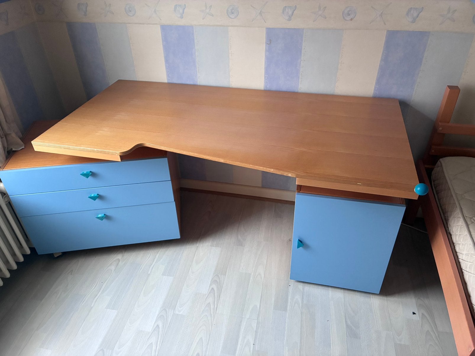 Office Younger, (vibel), Autres marques, Enlèvement, Utilisé, Bureau enfant