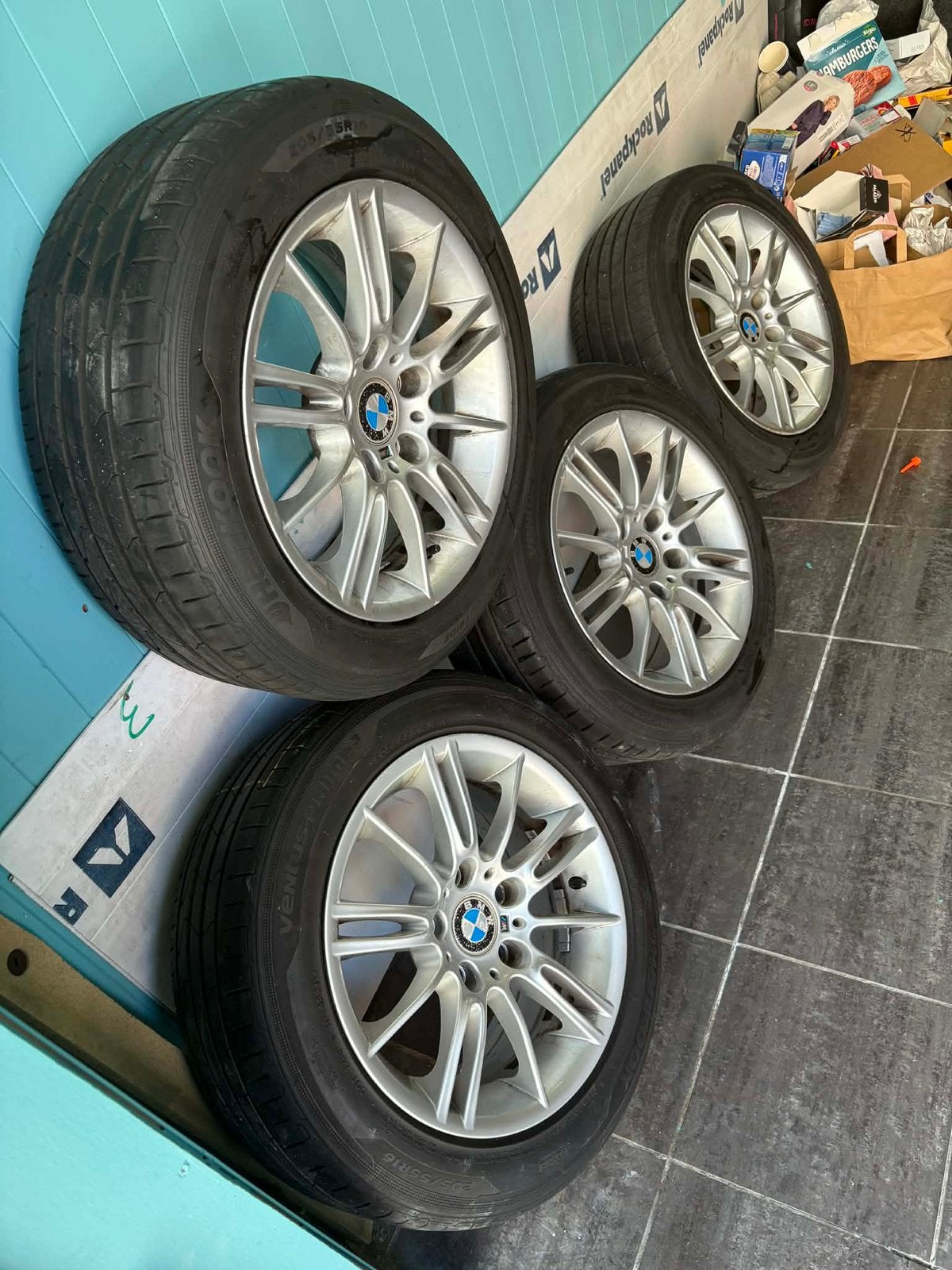 Complete BMW set velgen met zomerbanden, Ophalen, 16 inch, Band(en), Zomerbanden