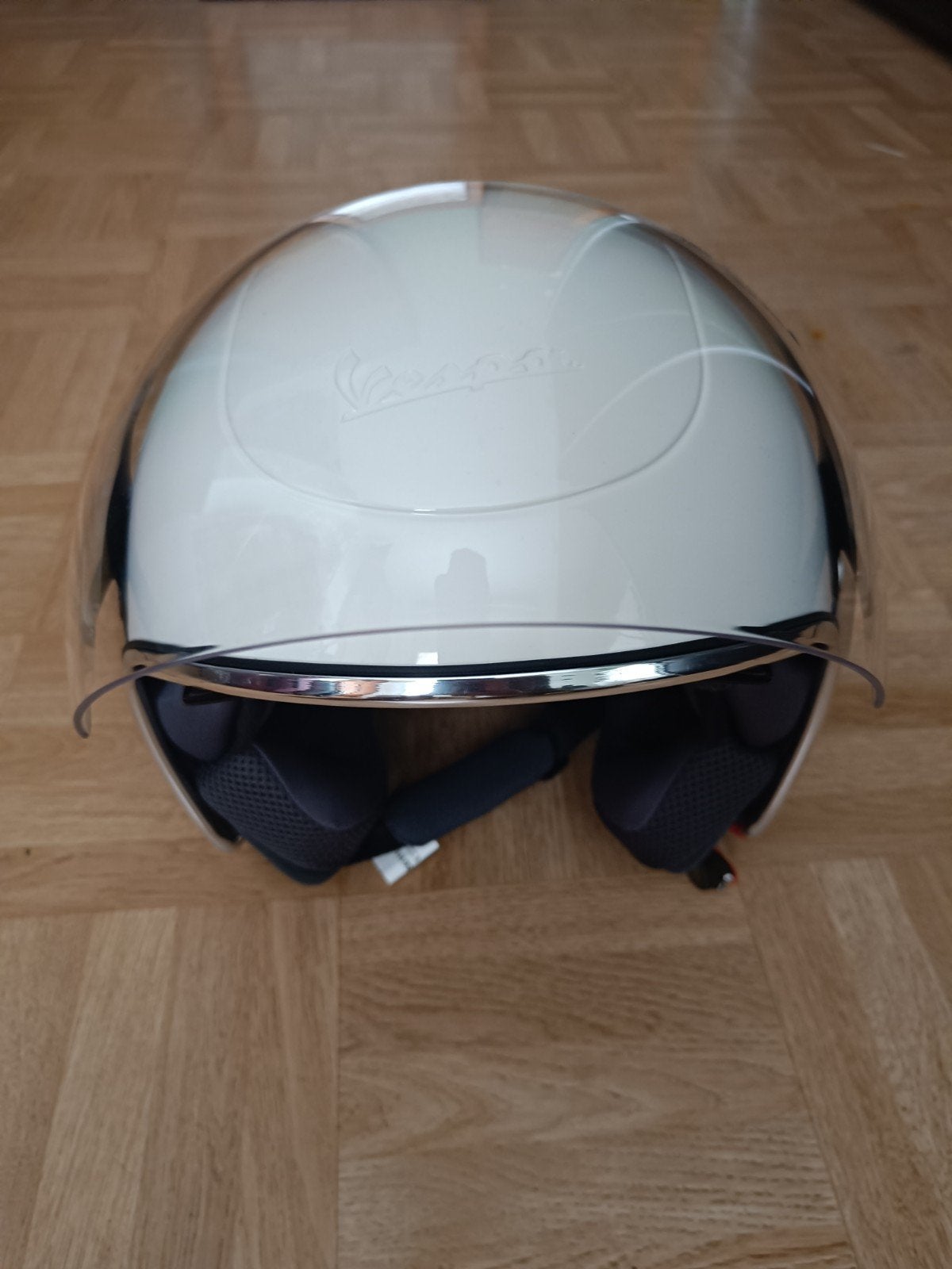 Vespa helm, Enlèvement