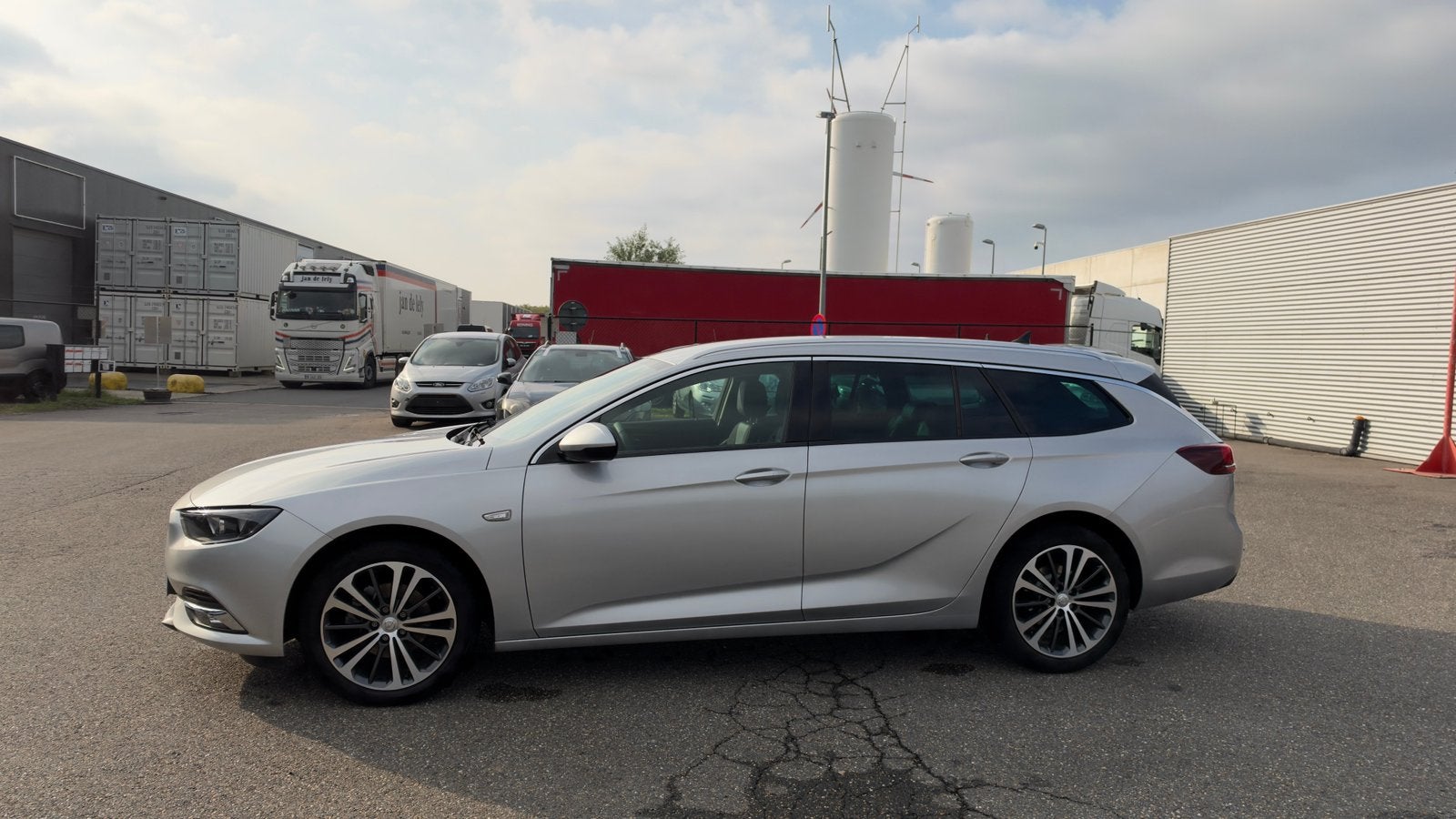 OPEL INSIGNIA SPORTS TOURER 1.6 TURBO D – 1E EIG– GARANTIE, Auto's, 4 cilinders, Leder en Stof, Bedrijf, 5 deurs