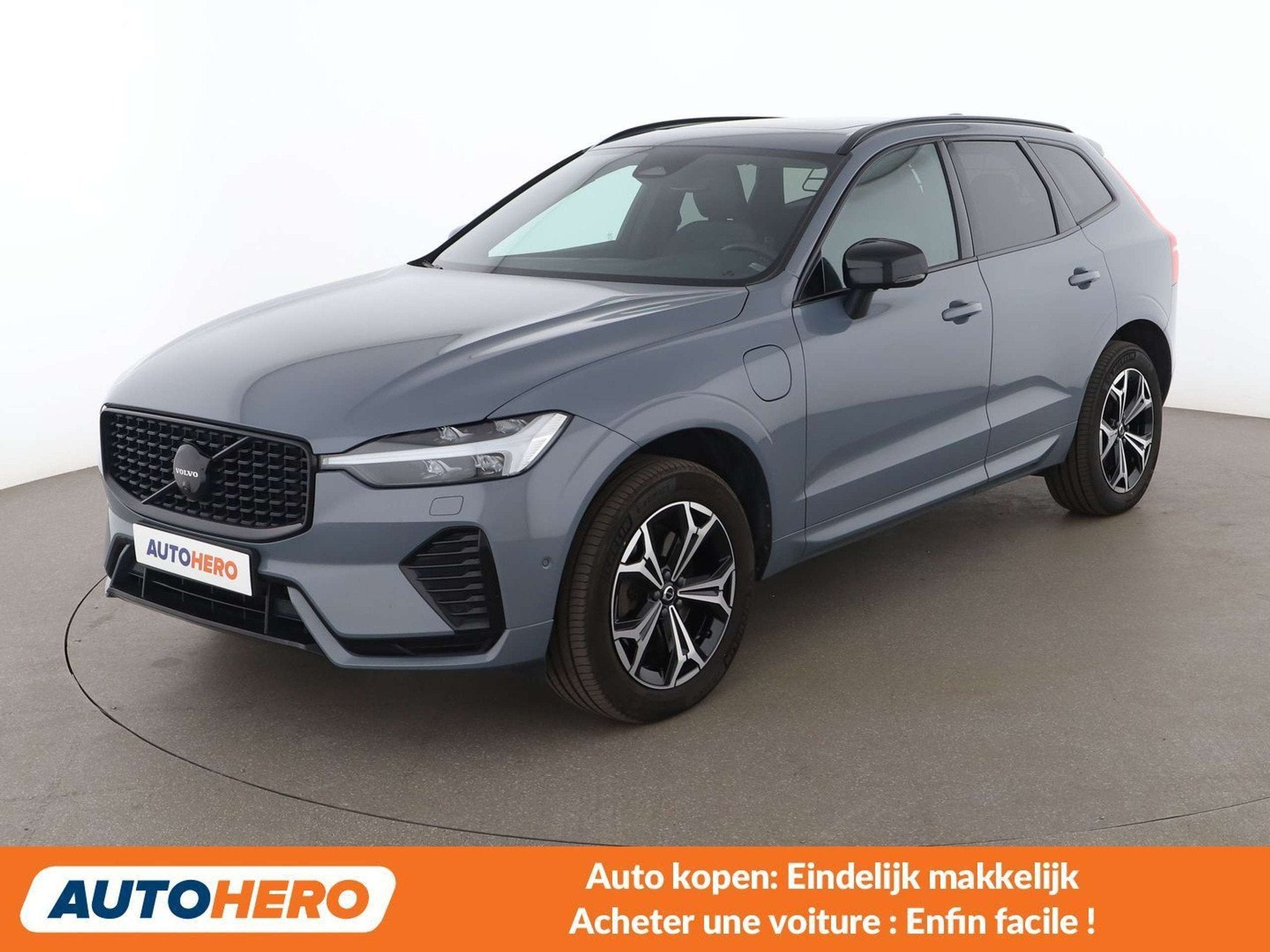 Volvo XC60 2.0 T6 Recharge Plug-in Hybrid Plus Dark AWD, Autos, Argent ou Gris, Achat, Euro 6, https://public.car-pass.be/vhr/d47834e9-6896-4ebd-a7eb-92992c1fe9c1