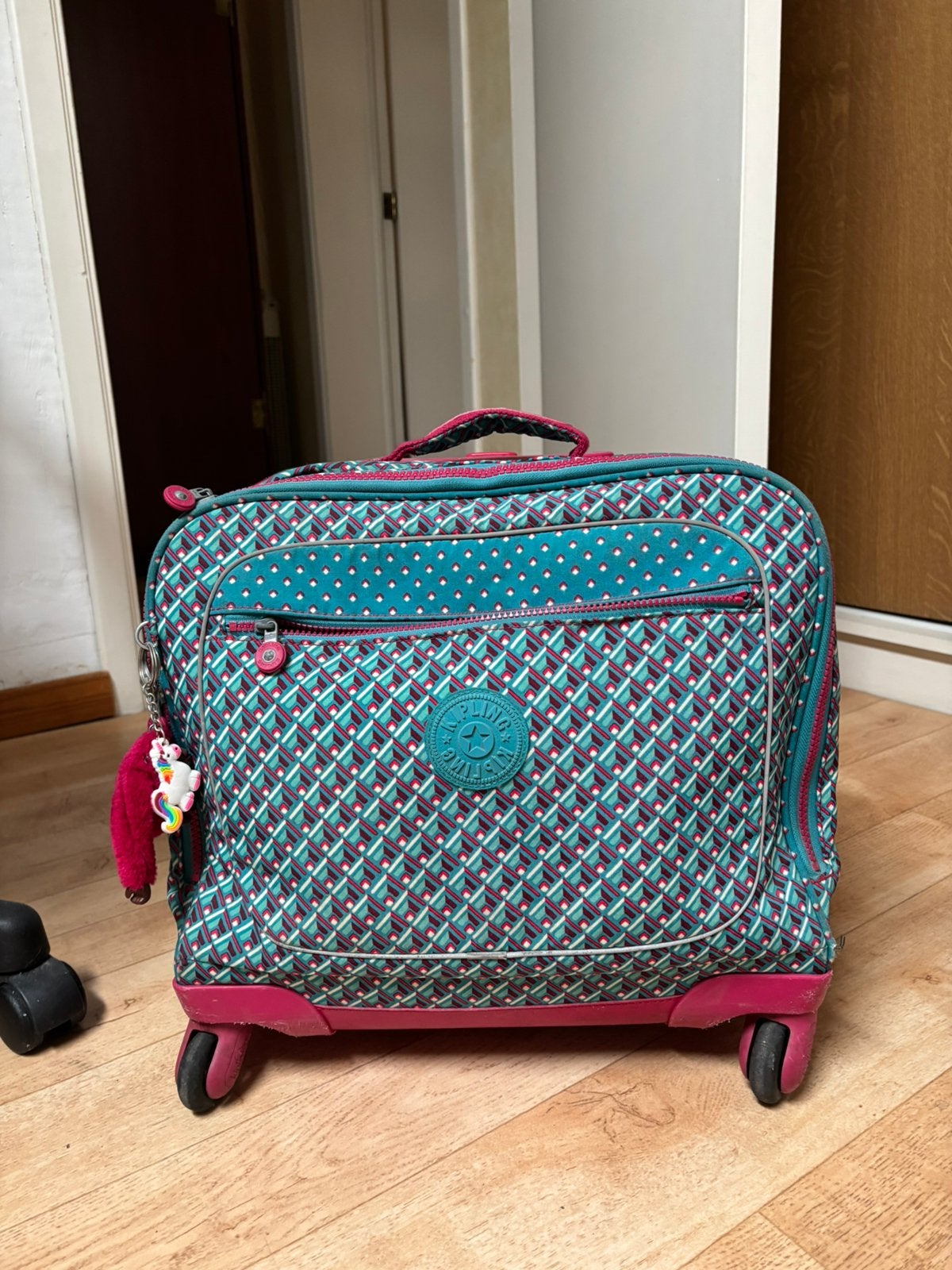 Mallette turquoise a motif, Enlèvement, Utilisé