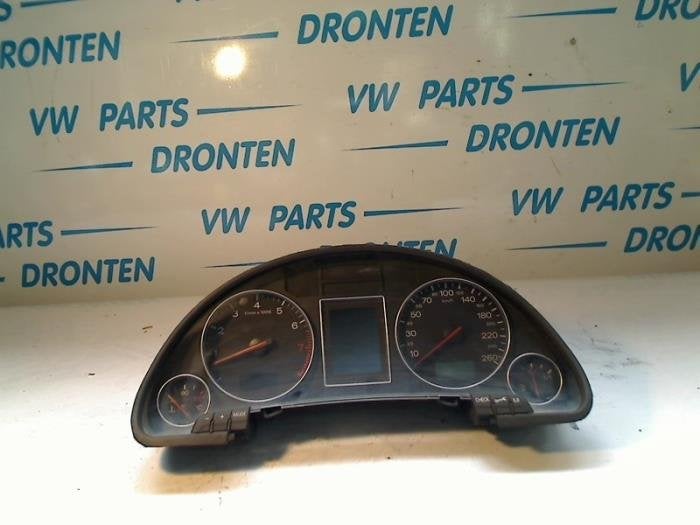 Kilometerteller KM van een Audi A4, Gebruikt, -, -, -