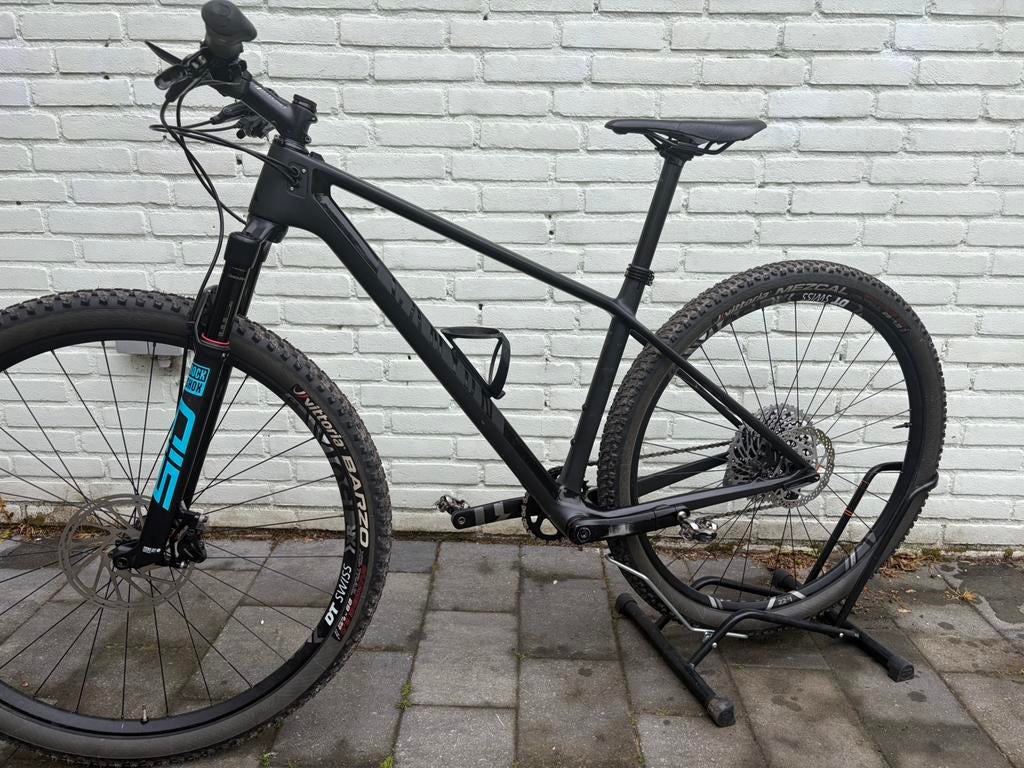 Canyon exceed carbon M, Ophalen, Zo goed als nieuw